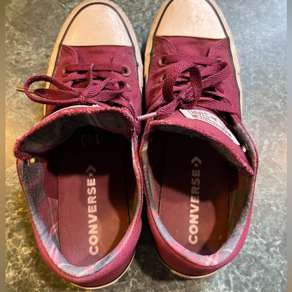 Converse Women’s Madison All Star Sneakers in Burgundy - Picture 2 of 6